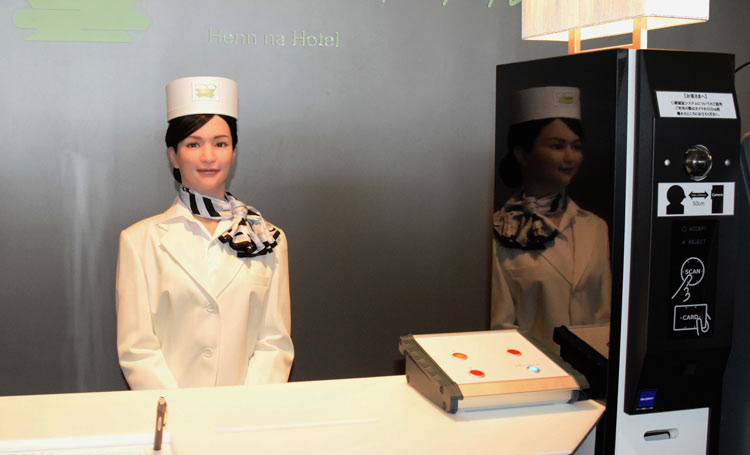 robot hotel japan1